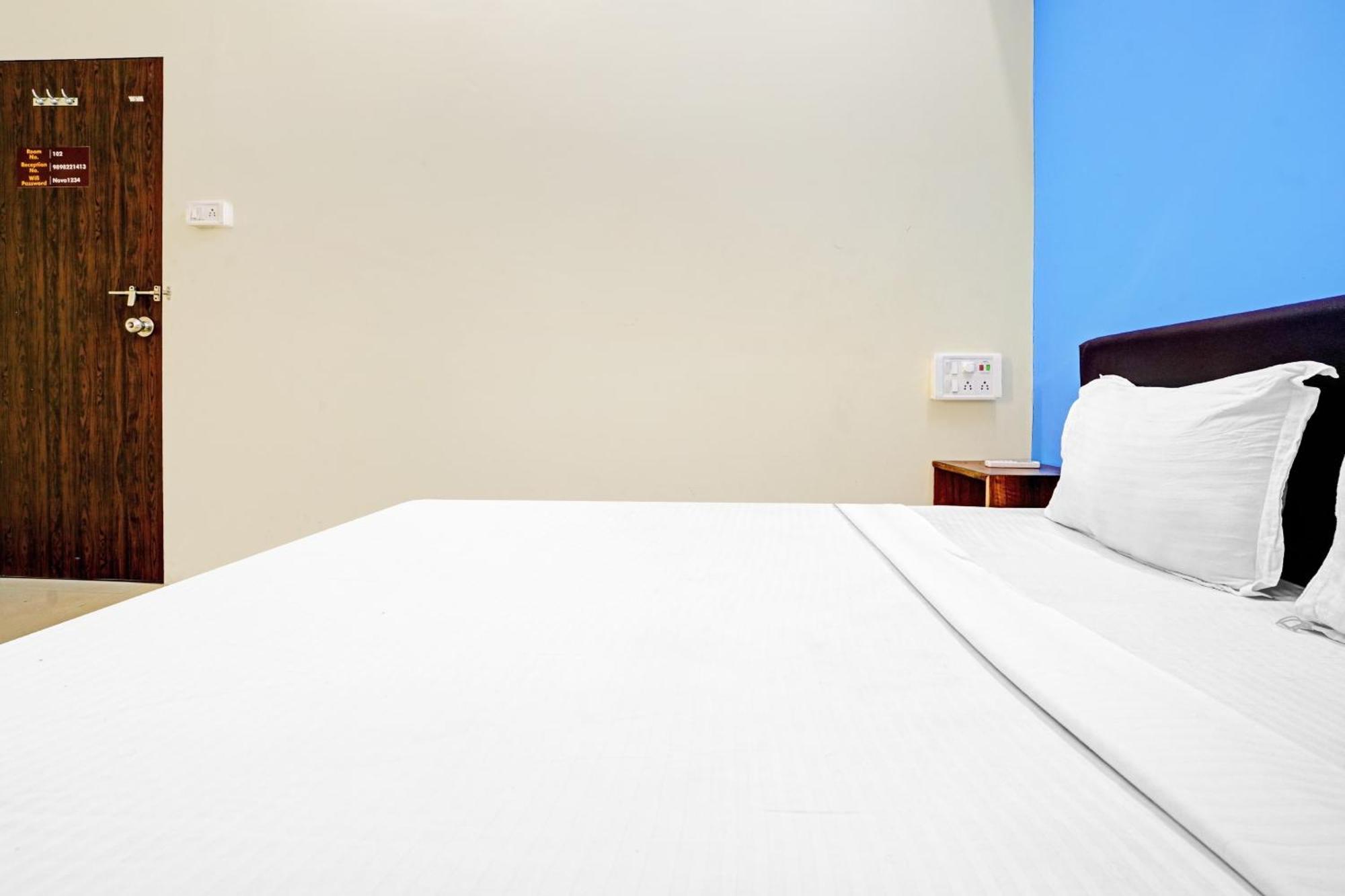 סוראט Hotel O Nova Rooms מראה חיצוני תמונה