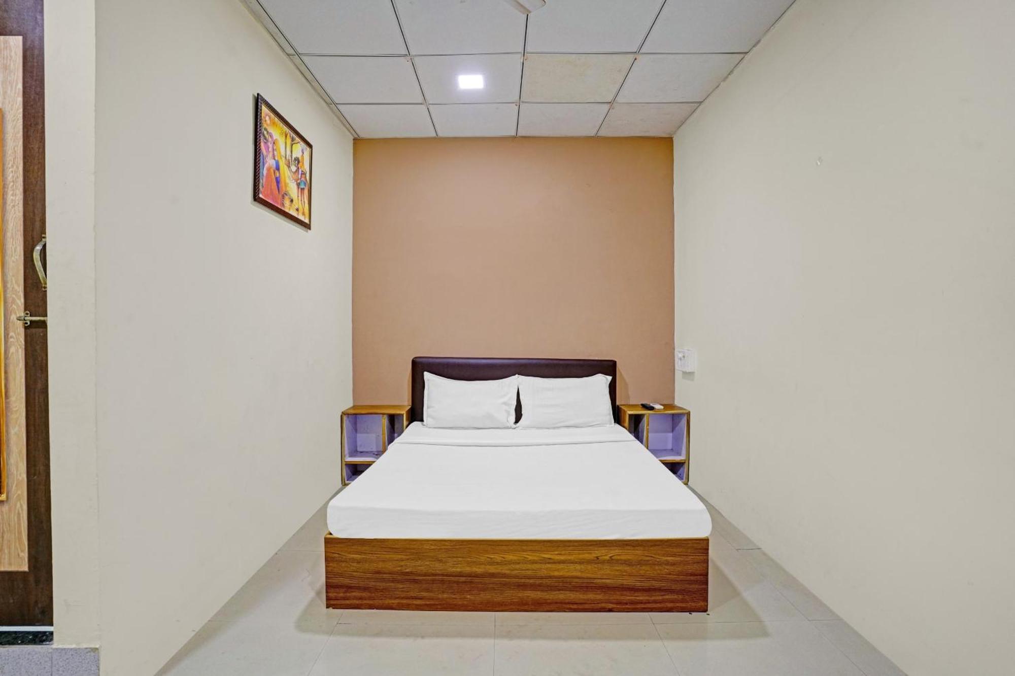 סוראט Hotel O Nova Rooms מראה חיצוני תמונה